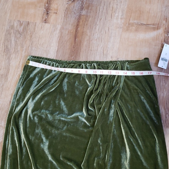 NWT Anthropologie Velvet Pencil Skirt, XL - Picture 9 of 14